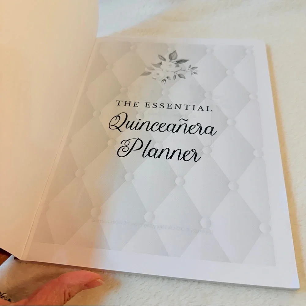 The Essential Quinceañera Planner Quince Años | 15 Year Old Birthday Crown Pink‎